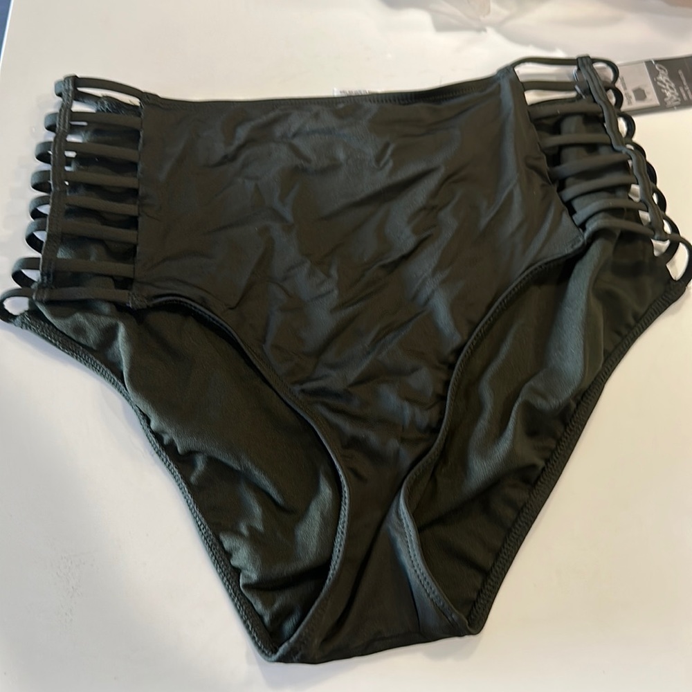 Mossimo dark green bottoms